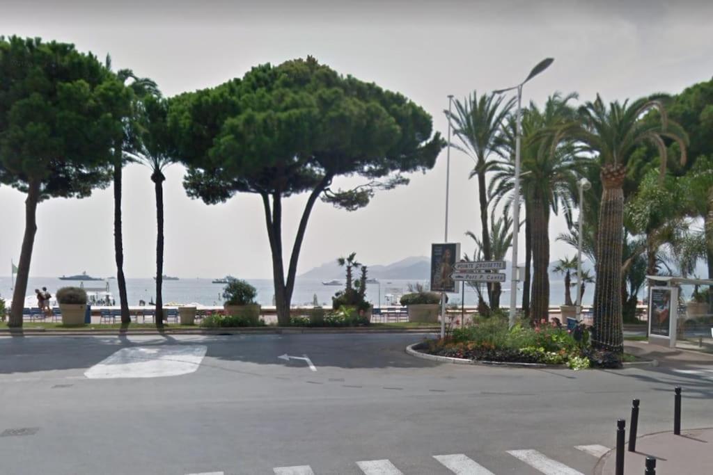 L'olivier - Croisette Martinez, Sur Cour, 1 Min * Cannes